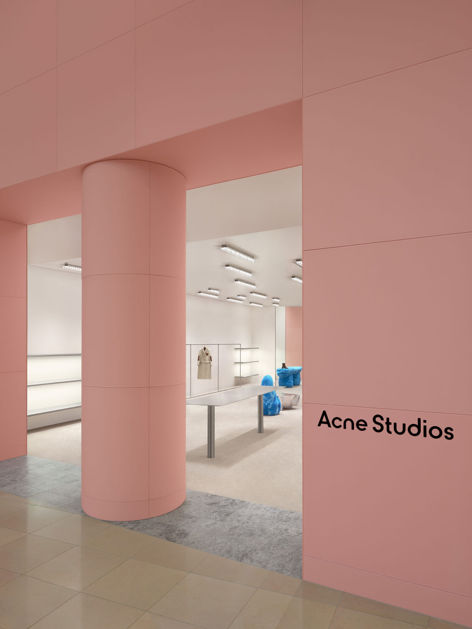 Acne Studios — Halleroed